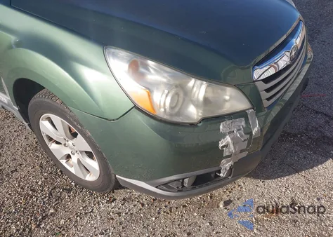 2010 Subaru Outback 2.5I Premium from USA, damaged, VIN 4S4BRCCC0A3339911
